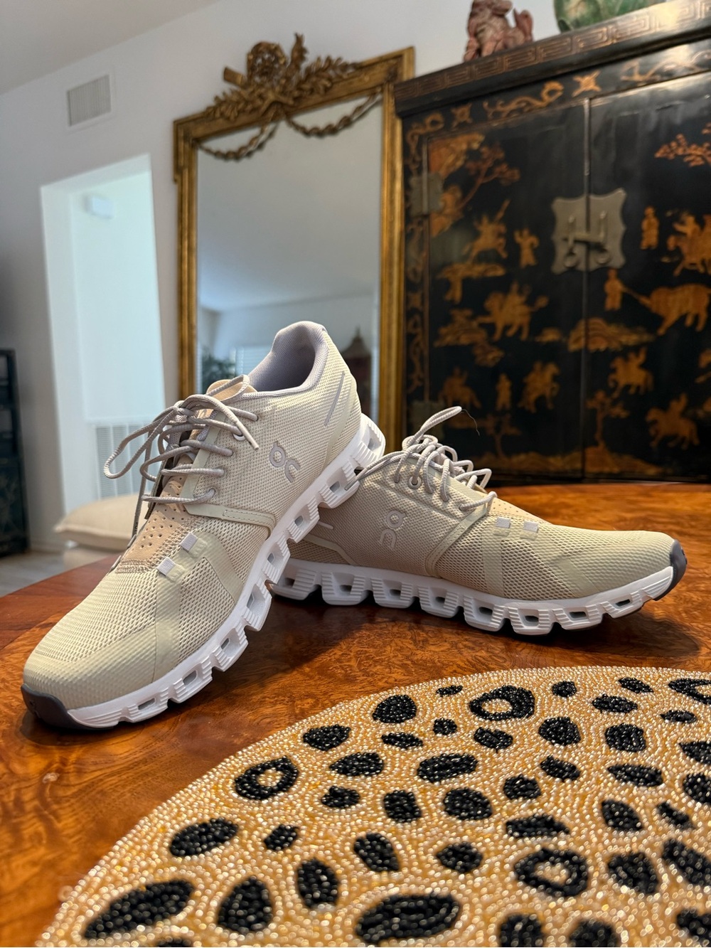 On Cloud 5 Running Shoes Women's Haze Sand Athletic Sneakers EU 42 US 10 - Picture 2 of 9